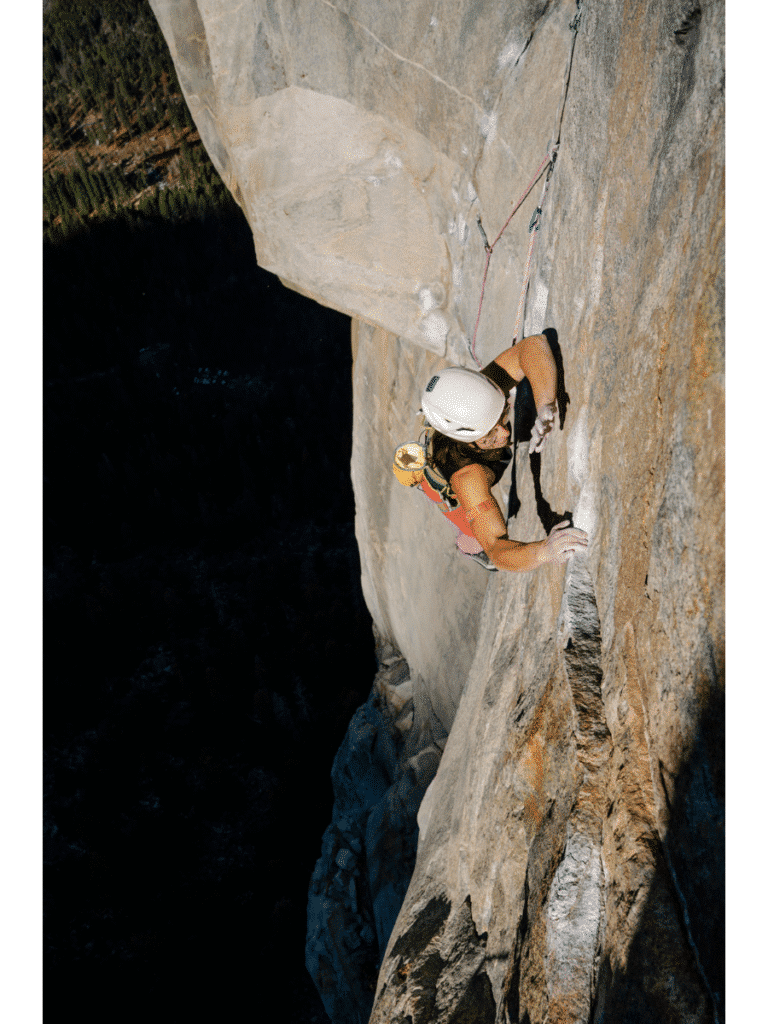 Laura-Pineau-dans-Wet-Lycra-nightmare-@Miya-Tsudome-768x1024