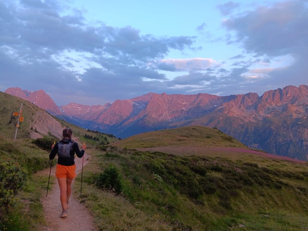 Sur les sentiers autour du mont Blanc pendant son OFF @ Anne Lepeuple